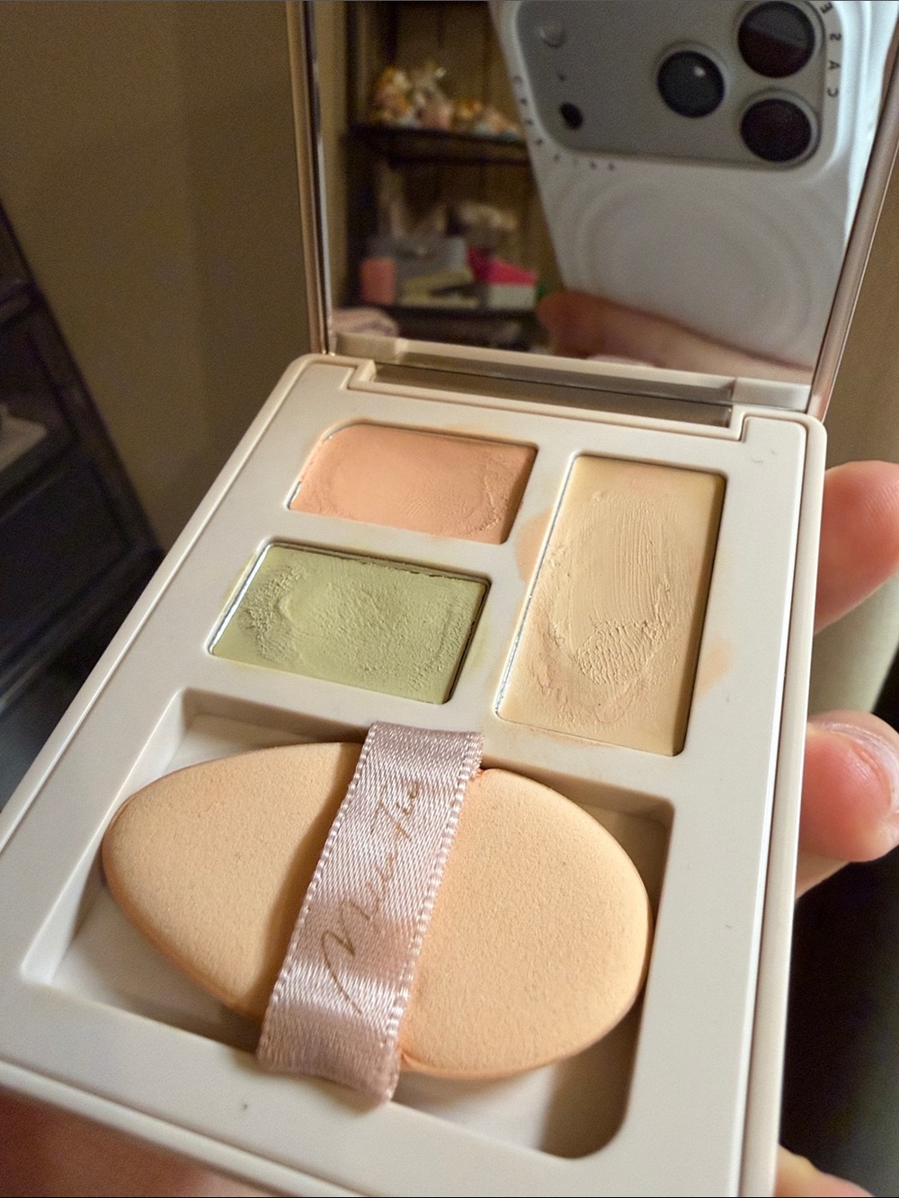 Neutral Color Correcting Concealer Palette - Green & Beige